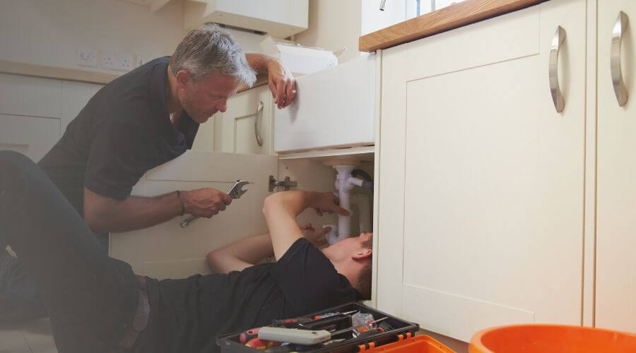 Professional burst pipe repair services in Keensburg, IL